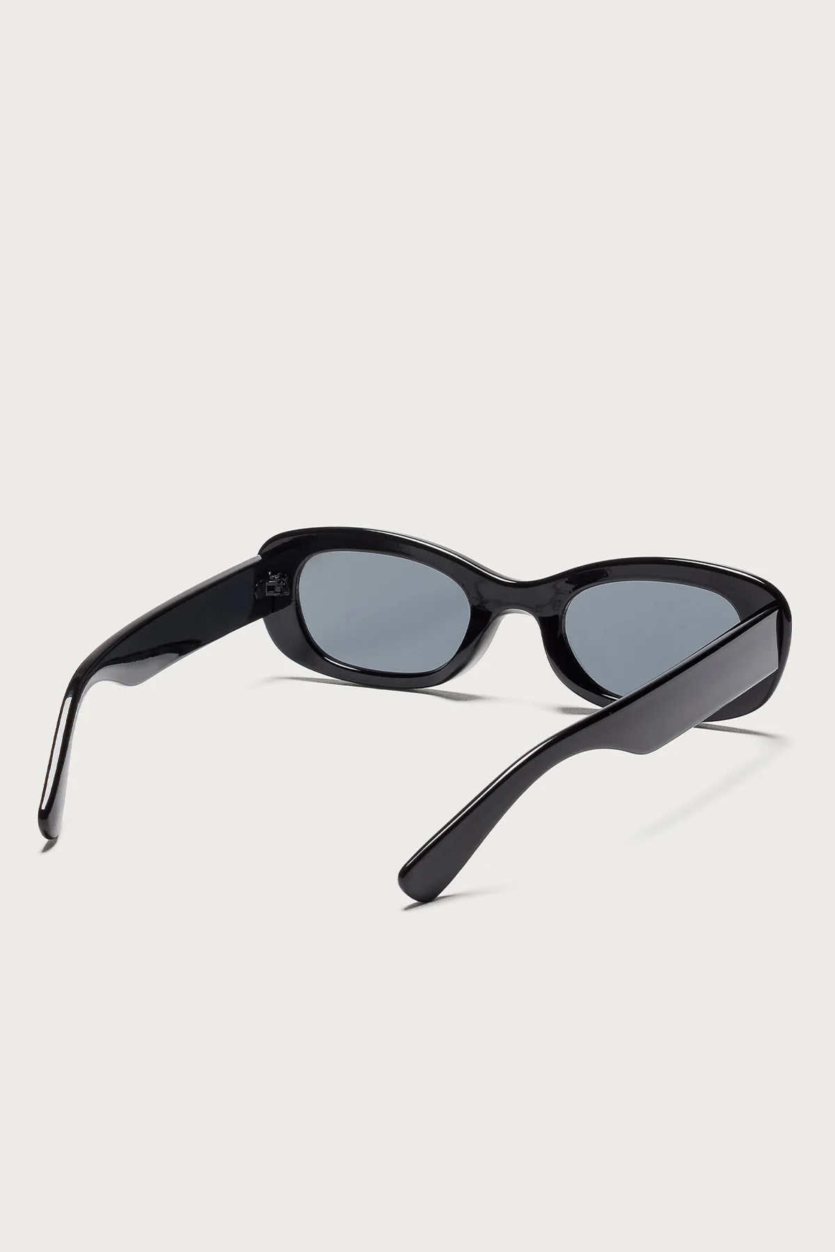 Juna Square Sunglasses - Image 4