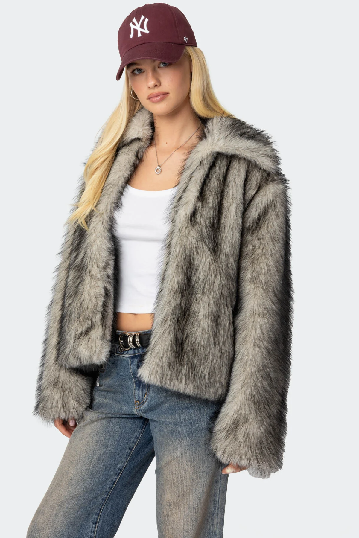 Mob Wife Faux Fur Jacket - Image 4