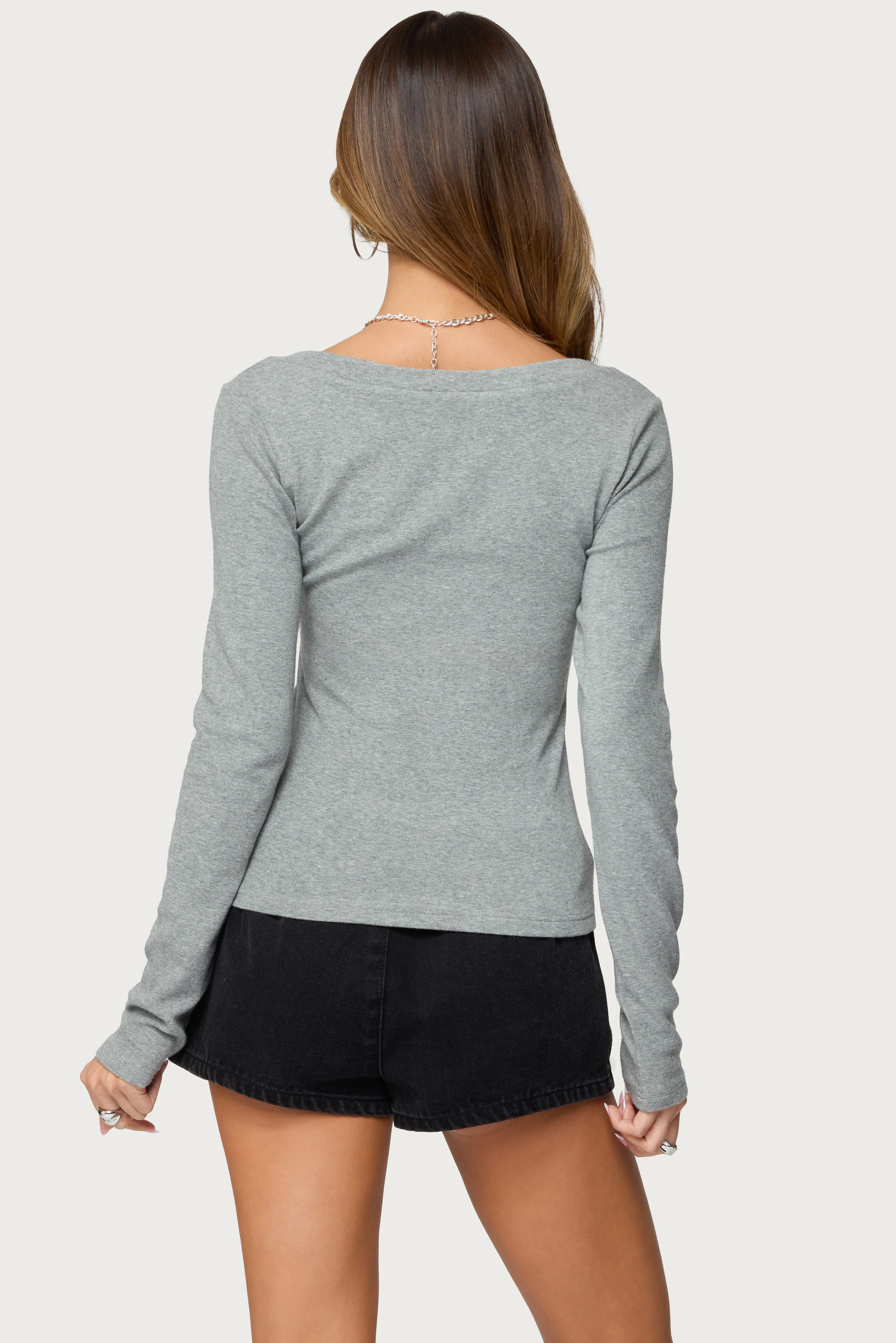 Larna V Neck Ribbed T Shirt - Image 4